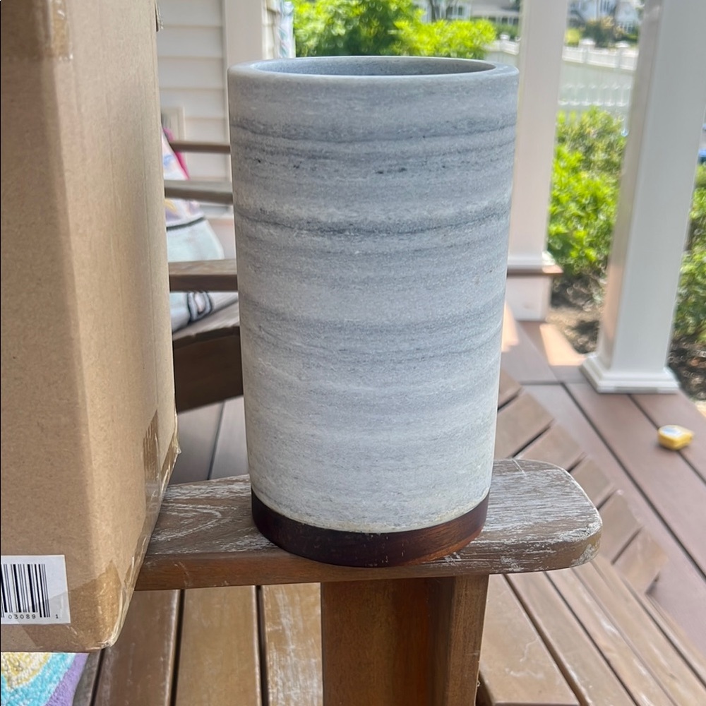 Gray and Brown Marble wine cooler
